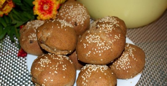 Ржаные булочки с луком в хлебопечке