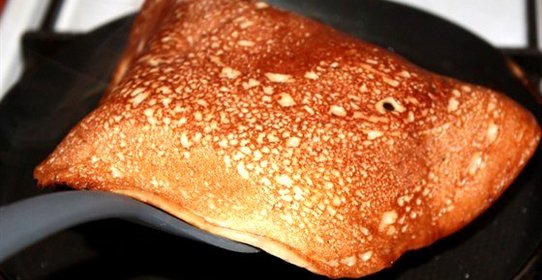 Картофельные блинчики с кервельным соусом