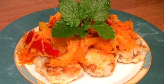 Жареная рыба с овощами