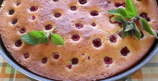 Пирог с сезонными ягодами