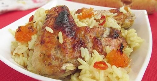 Курица запеченная с рисом