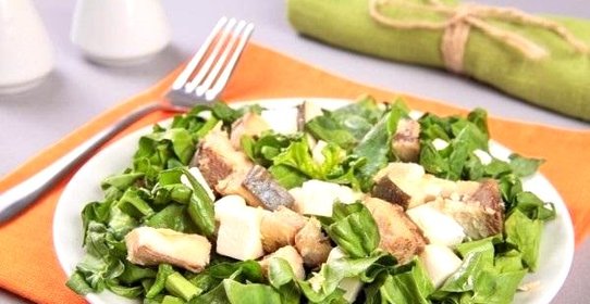 Салат с тунцом и сыром