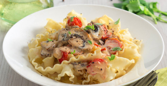 Лапша со сливочным соусом