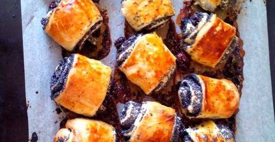 Булочки с маком