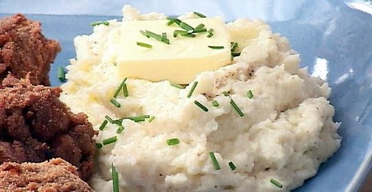 Пюре из цветной капусты с чесноком и пармезаном