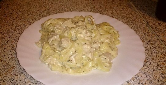 паста с курицей в сливочном соусе