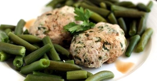 Котлеты из индейки в пароварке