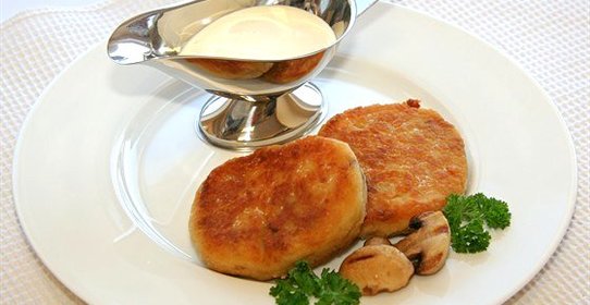 Морковные оладьи с манной крупой