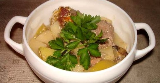 Картофель с фрикадельками