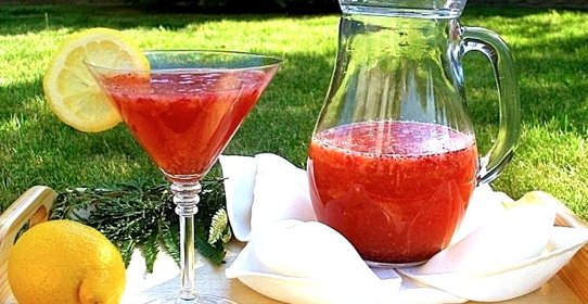 Домашний земляничный лимонад