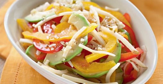 Салат из авокадо с сыром