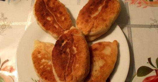 Пирожки с рисом и кроликом