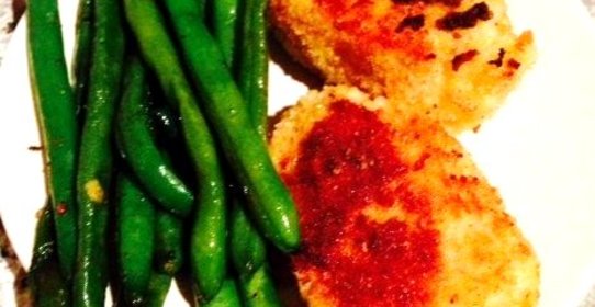 Картофельные оладьи из пюре со стручковой фасолью