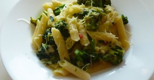 Паста с брокколи и каперсами