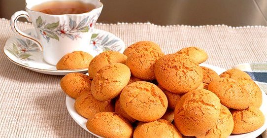 Печенье амаретти с вишней