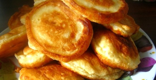 Блины на кефире пышные