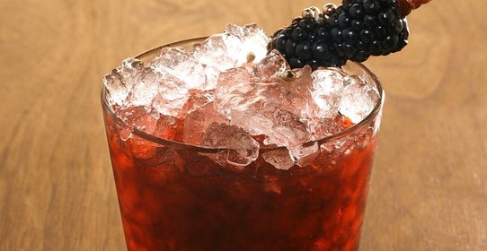 Коктейль «Брамбл» (Bramble)
