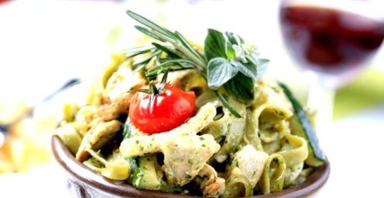 Тальятелле с цукини и пармезаном