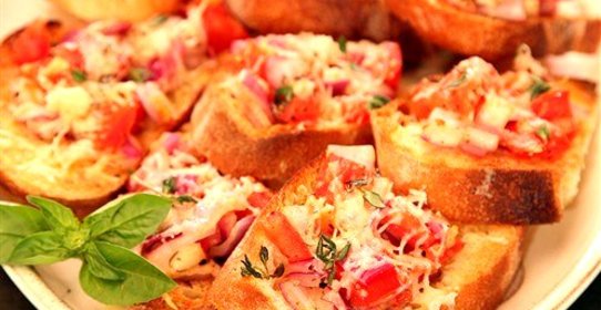 Брускетта классическая и с грибами