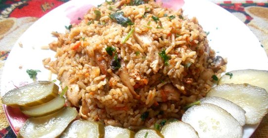 Плов с курицей и грибами по-домашнему