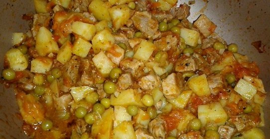 Рагу из свинины с горошком