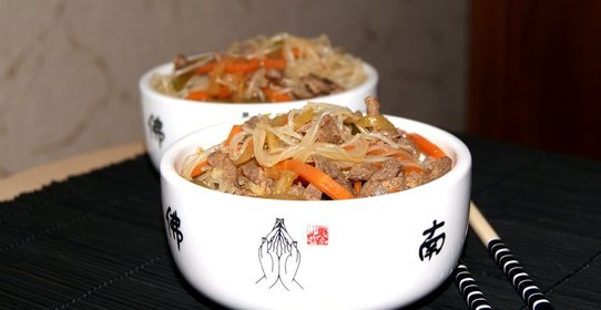 Фунчоза с говядиной