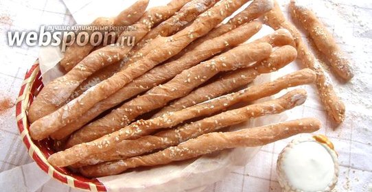 Палочки хлебные с паприкой и кунжутом