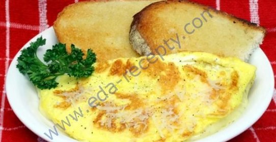 Классический яичный омлет из яиц