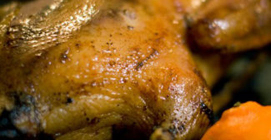 Утка с яблоками и апельсинами в медовой глазури