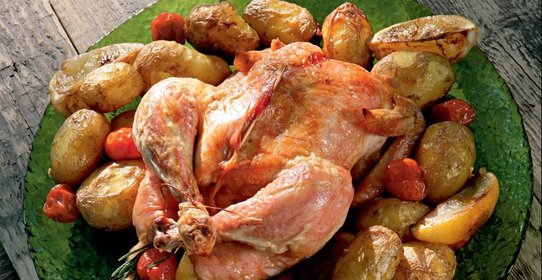 Курица, запеченная с лимоном и помидорами черри