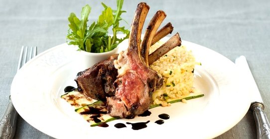 Баранина с булгуром и соусом бальзамик