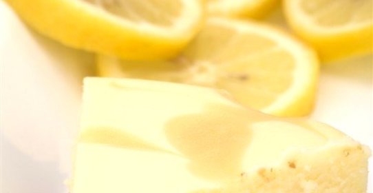 Лимонный творожный торт