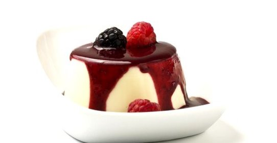 Теплый ягодный компот с тимьяном