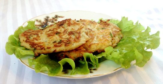 Драники с сыром и зеленым луком