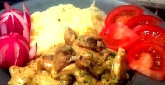 Фрикасе из курицы с грибами