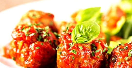 Индейка в винном соусе