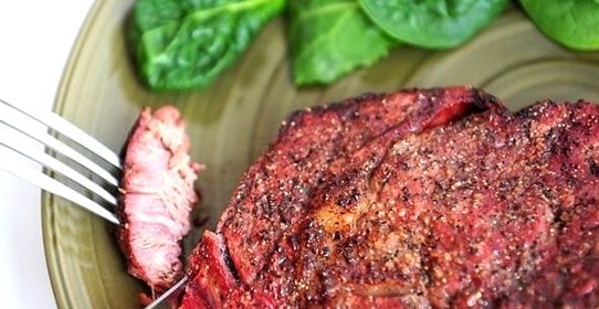 Стейк рибай на гриле