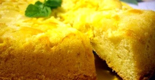 Бисквит с айвой