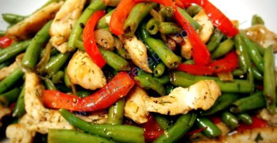 Теплый салат курица фасоль стручковая