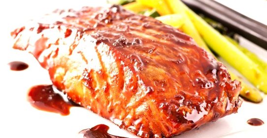 Лососевые стейки с медом и соевым соусом