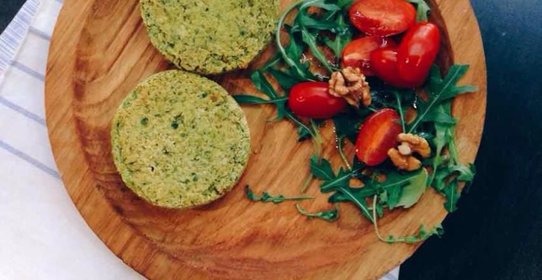 Нутовые котлеты со шпинатом