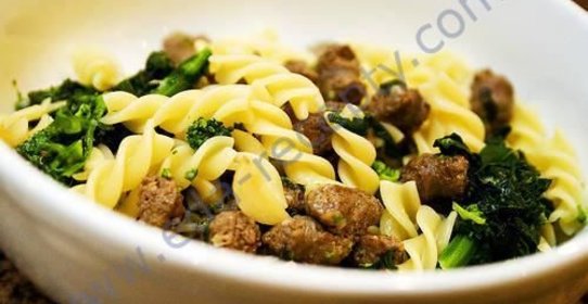 Макароны по-флотски с брокколи