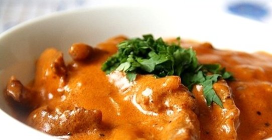 Бефстроганов из говядины со сметаной