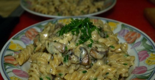 Паста с грибами в сливочном соусе