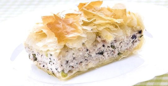 Слоёный пирог с курицей