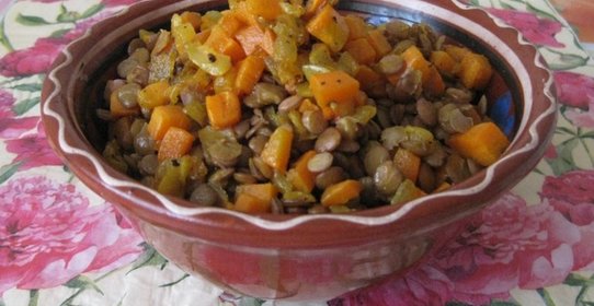 Чечевица с овощами