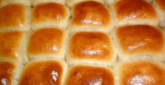 Пирожки со сливовым повидлом