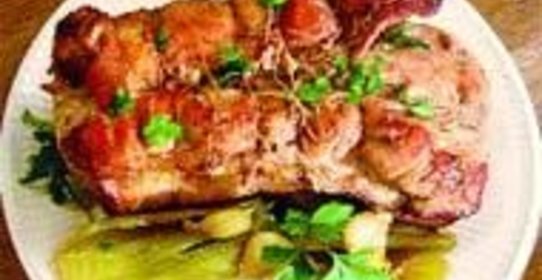 Свинина с фенхелем и чесноком