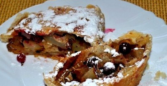 Штрудель с грушей