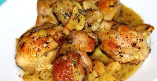 Куриная голень с чесноком